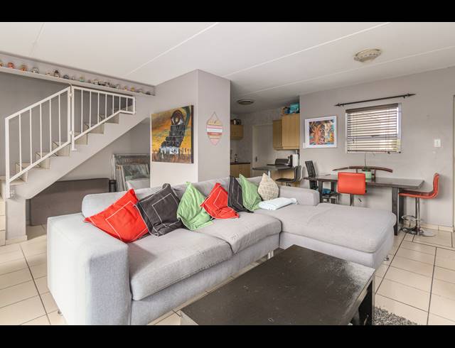 3 BEDROOM TOWNHOUSE FOR SALE IN PARKLANDS